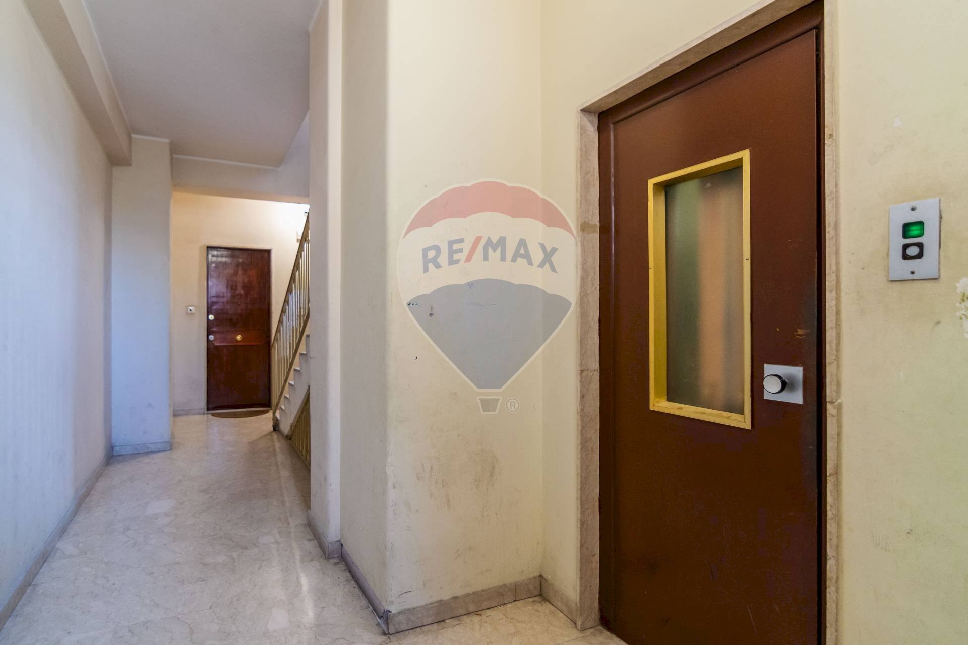 Hall / corridoio - Attico via guglielmo marconi
 
33, Gravina di Catania - foto 3