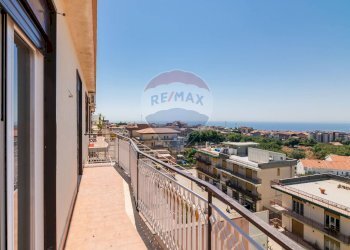 Balcone - Attico via guglielmo marconi
 
33, Gravina di Catania - foto 22