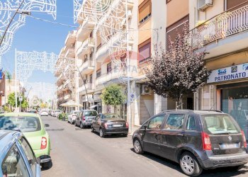 Edificio all\'aperto - Attico via guglielmo marconi
 
33, Gravina di Catania - foto 25