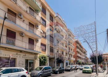Edificio all\'aperto - Attico via guglielmo marconi
 
33, Gravina di Catania - foto 26