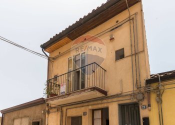 Edificio all\'aperto - Casa indipendente Via Birdirimi
 
28, Caltagirone - foto 1