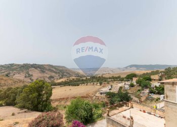 Vista delle montagne - Casa indipendente Via Birdirimi
 
28, Caltagirone - foto 3