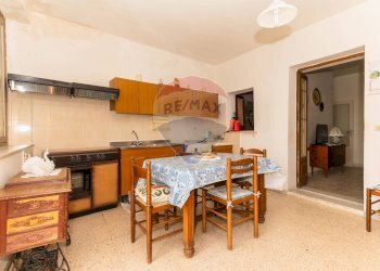 Sala da pranzo - Casa indipendente Via Birdirimi
 
28, Caltagirone - foto 24