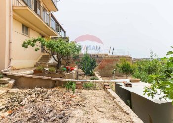 Edificio all\'aperto - Casa indipendente Via Birdirimi
 
28, Caltagirone - foto 28