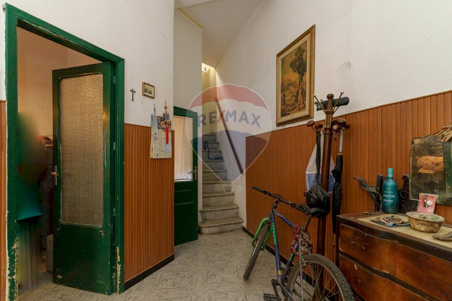 Hall / corridoio - Casa indipendente Motta Sant'Anastasia - foto 3