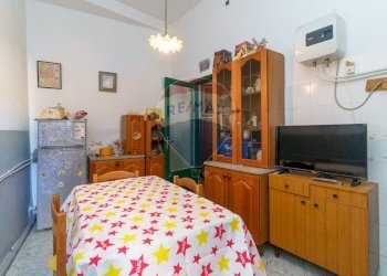 Sala da pranzo - Casa indipendente Motta Sant'Anastasia - foto 5