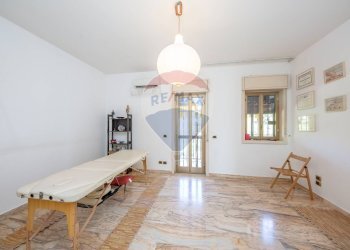 Sala da pranzo - Appartamento Piazza Tivoli, Tremestieri Etneo - foto 30