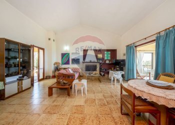 Sala da pranzo - Villa Traversa la Marchesa, Siracusa - foto 10