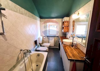 Bagno - Trilocale Via Leonardo da vinci
 
13, Condove - foto 35