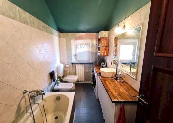 Bagno - Trilocale Via Leonardo da vinci
 
13, Condove - foto 37