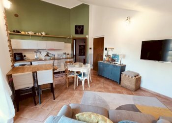 Sala da pranzo - Trilocale Via Leonardo da vinci
 
13, Condove - foto 4