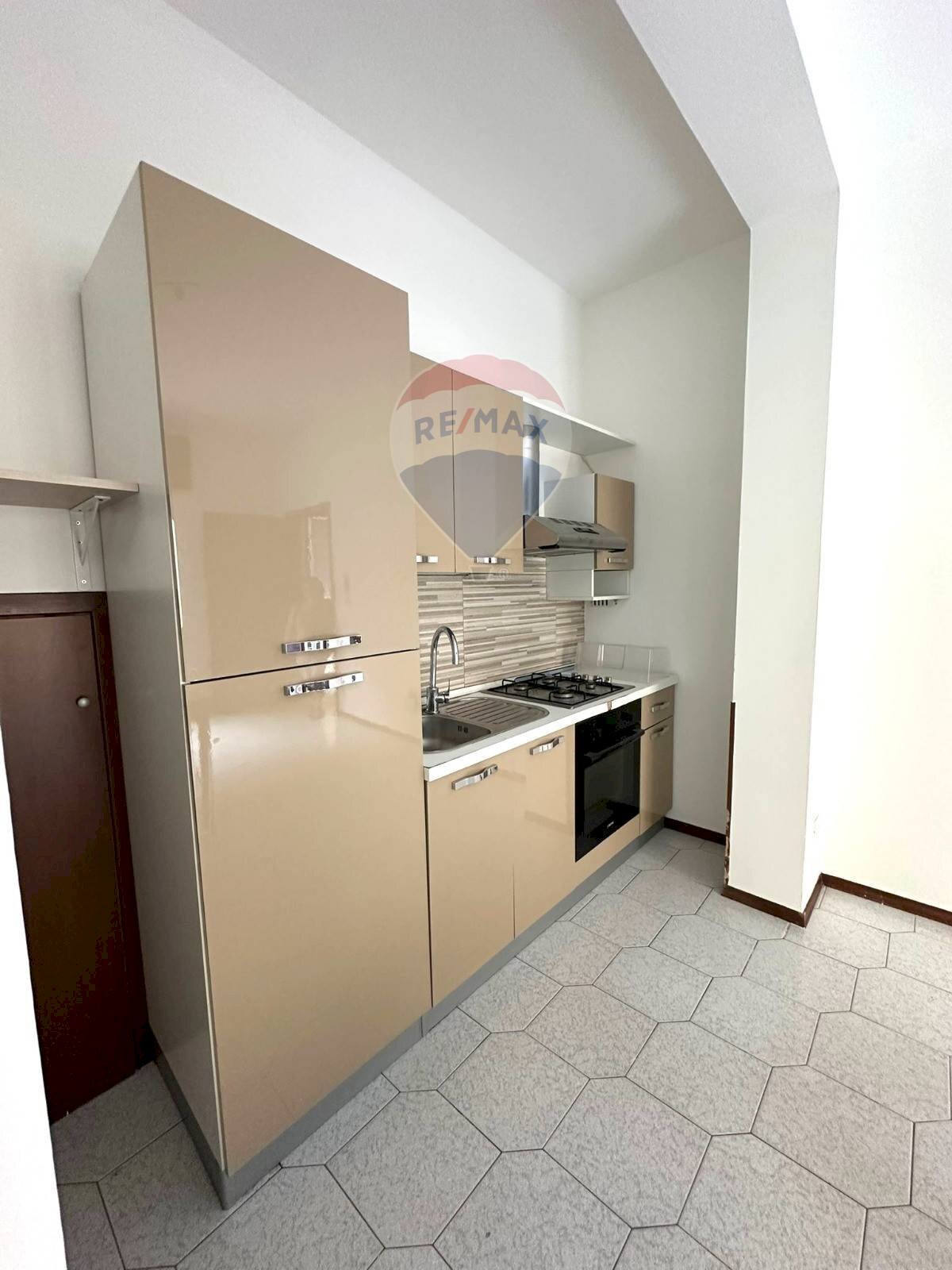 Cucina - Trilocale VIA MURCIANO
 
13, Galliate - foto 2