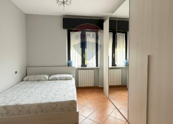 Camera / camera da letto - Trilocale VIA MURCIANO
 
13, Galliate - foto 4