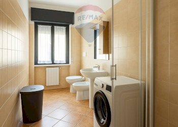 Bagno - Trilocale VIA MURCIANO
 
13, Galliate - foto 6