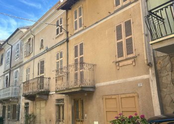 Foto 2 - Stabile - Palazzo via Piesenzana
 
39, Montechiaro d'Asti - foto 2