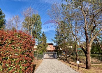 Giardino - Villa Località Piano Rosa
 
1, Boca - photo 15