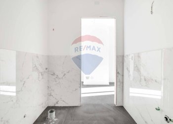 Stanza vuota - Ufficio mameli
 
22, Busto Arsizio - foto 17