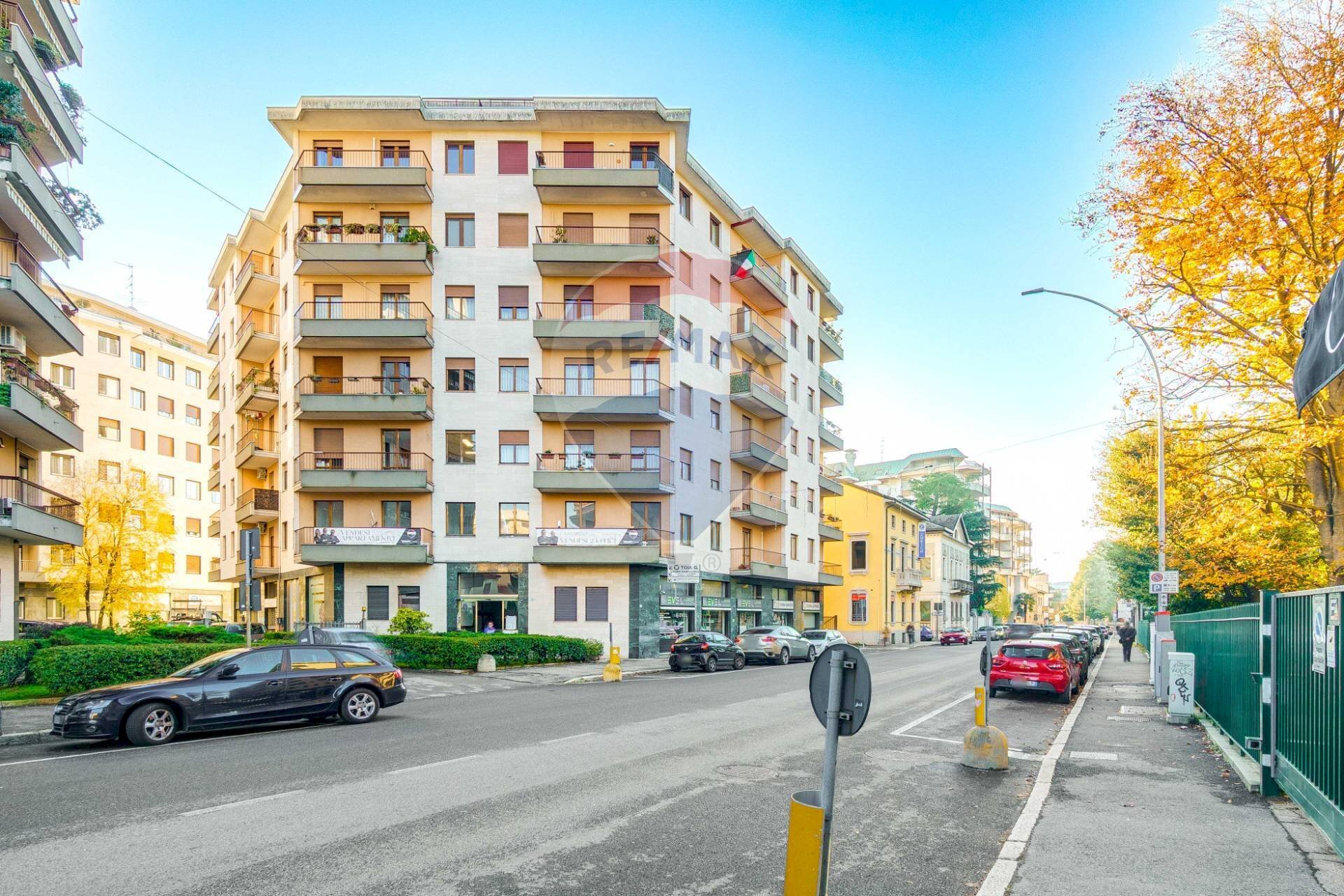 Edificio all\'aperto - Ufficio Mameli
 
22, Busto Arsizio - foto 2