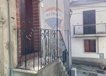 Casa all\'aperto - Casa semi indipendente Via Sant'Antonio
 
9, Colli a Volturno - foto 1