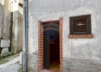 Edificio all\'aperto - Casa semi indipendente Via Sant'Antonio
 
9, Colli a Volturno - foto 35