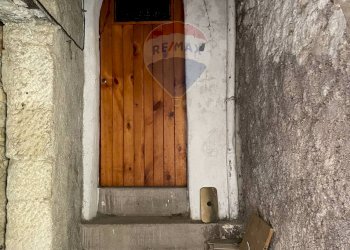 Scale - Casa semi indipendente Via Sant'Antonio
 
9, Colli a Volturno - foto 41