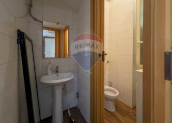 Bagno - Commercial Activity VIA SERRADIFALCO
 
266, Palermo - photo 10