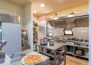 Cucina - Commercial Activity VIA SERRADIFALCO
 
266, Palermo - photo 9