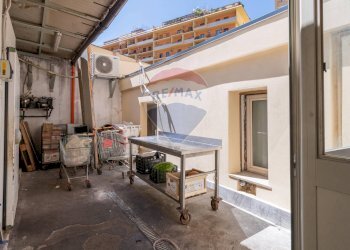 Terrazza - Commercial Activity VIA SERRADIFALCO
 
266, Palermo - photo 14