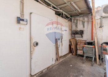 Lavanderia - Commercial Activity VIA SERRADIFALCO
 
266, Palermo - photo 19