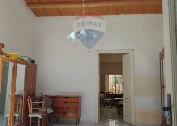 Sala da pranzo - Independent house via giombattista iacono
 
95, Vittoria - photo 1