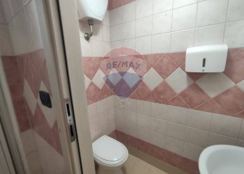 Bagno - Bar Tavola Calda - Fredda Corso Umberto I
266, San Pancrazio Salentino - foto 16