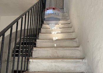 Scale - Monolocale Strada Zonnelli
3, Bari - foto 18