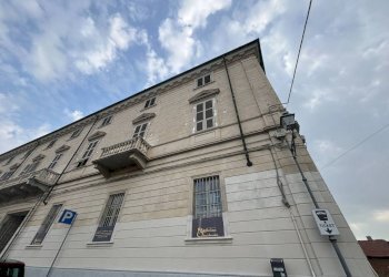 Facciata - Quadrilocale via delle Rosine, 18, Chieri - foto 13