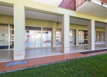 Facciata - Shop Carmagnola - photo 1