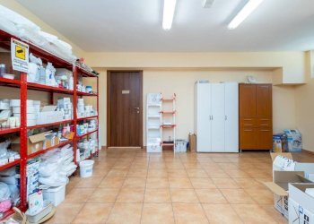 Box auto - Shop Carmagnola - photo 16