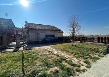 Giardino - Villa vicolo Ritana, 4, Carmagnola - foto 2