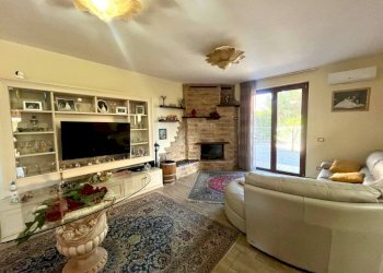 Salone - Villa via Don Antonio Zappino, 77, Carmagnola - foto 5