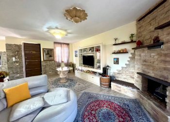 Salone - Villa via Don Antonio Zappino, 77, Carmagnola - foto 6