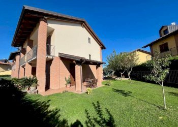 Facciata - Villa via Don Antonio Zappino, 77, Carmagnola - foto 14