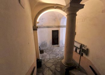 Interno palazzo - Apartment via Carassone, 2A, Mondovì - photo 4