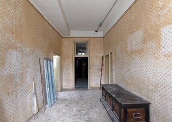 Interno palazzo - Apartment via Carassone, 2A, Mondovì - photo 15