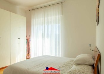 Camera da letto - Quadrilocale viale Stazione, 28, Dronero - foto 14