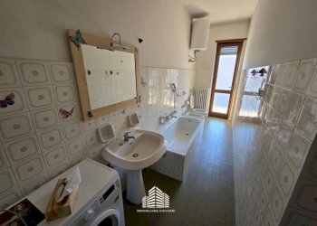 Bagno - Trilocale via Piave, 37/a, Bra - foto 13
