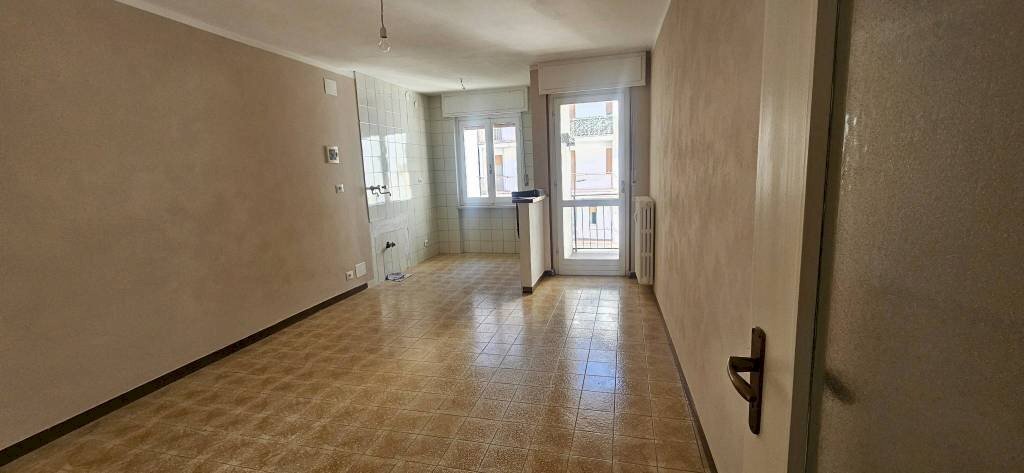 Cucina - Trilocale piazza Vermenagna, 1, Vernante - foto 3