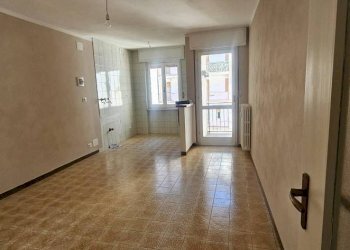 Cucina - Trilocale piazza Vermenagna, 1, Vernante - foto 3