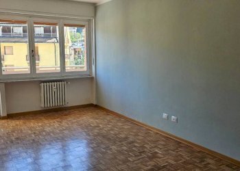 Camera da letto - Trilocale piazza Vermenagna, 1, Vernante - foto 5