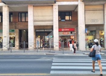 Shop Via G. Marconi, Bologna (neighborhood Centro Storico) - photo 6
