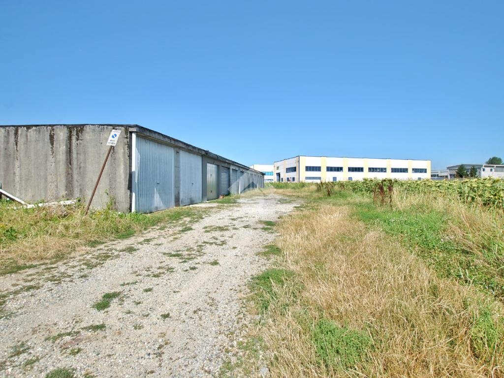 Box Corso Aosta, Livorno Ferraris - foto 2