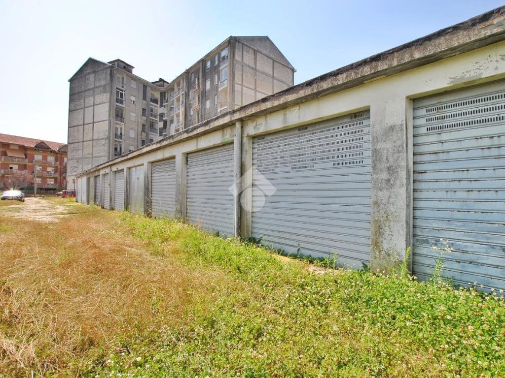 Box Corso Aosta, Livorno Ferraris - foto 1