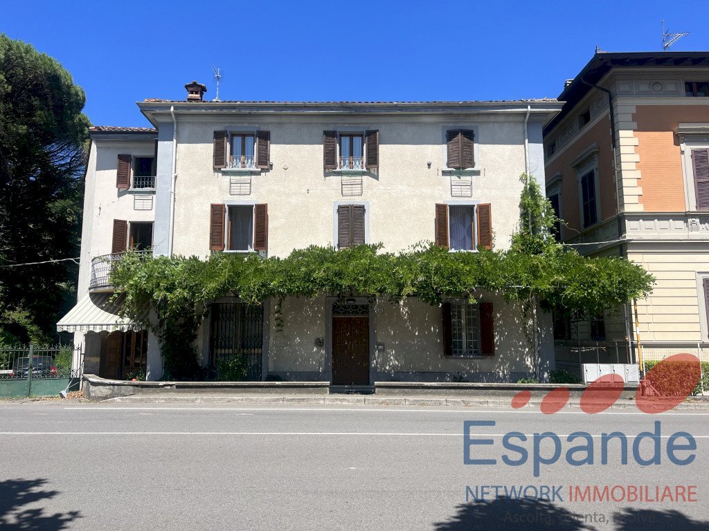 Independent house Gaggio Montano - photo 1